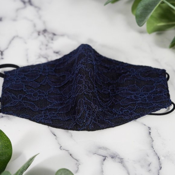 Soft lace face face mask, 3 layers, filter pocket - Picture 2 of 8